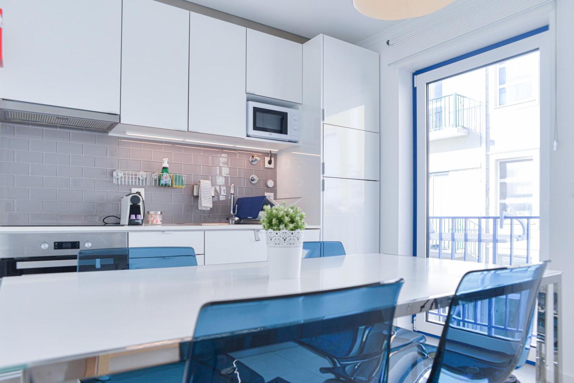 Apartment Feel - Nautical House